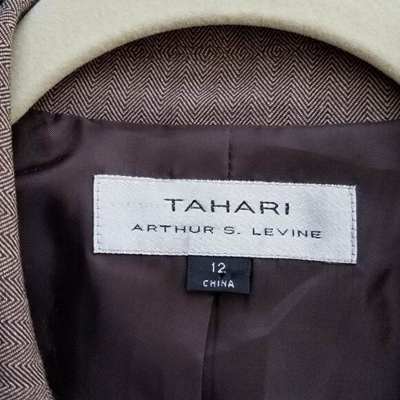 Tahari Brown Herringbone Blazer size 12 - Picture 3 of 9